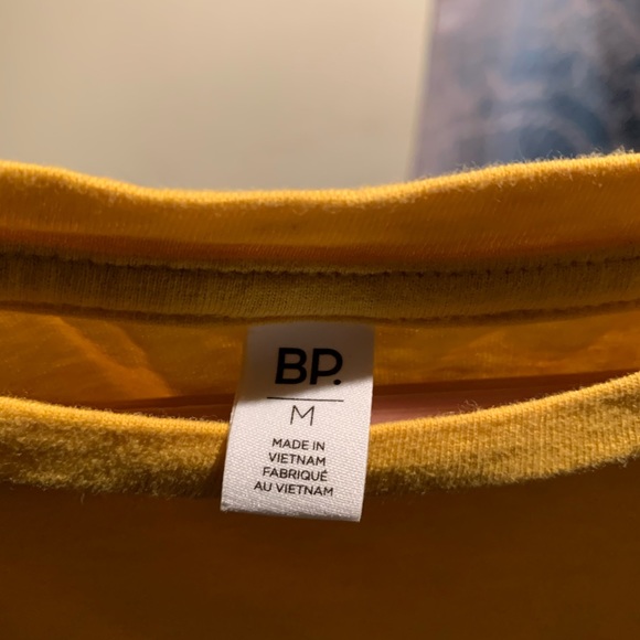 Cropped shirt - Picture 2 of 2